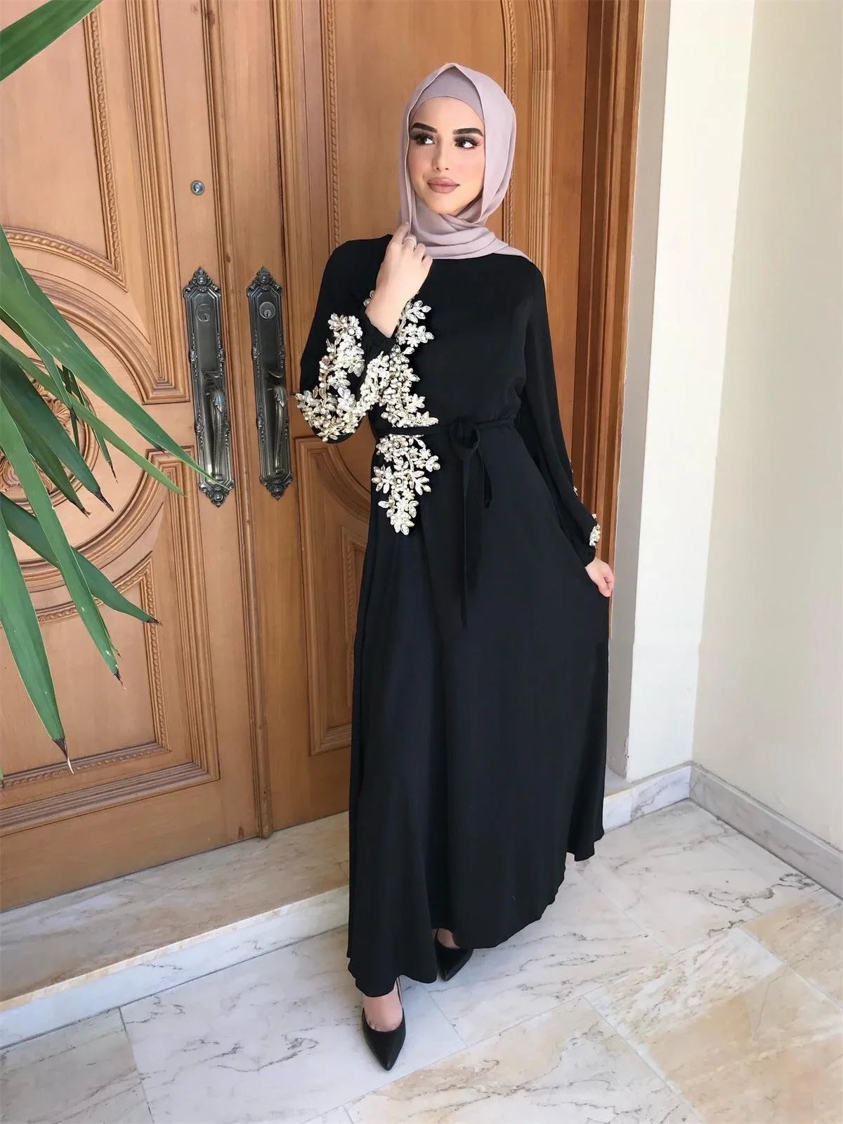 Abaya Embroidered Muslim Long Dress Women Pearls Kaftan Abayas Robe